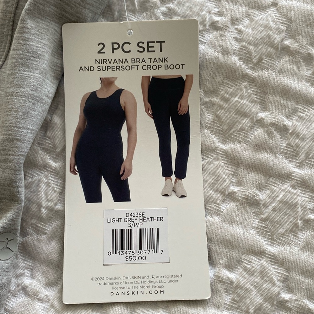 Danskin 2 Pc Nirvana Grey Bra Tank and crop boot size Small NWT